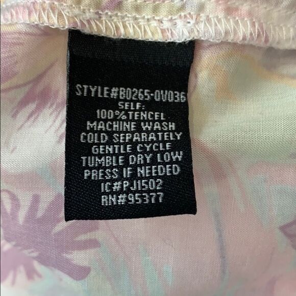 Sanctuary Floral Button Down Blouse - Picture 9 of 9